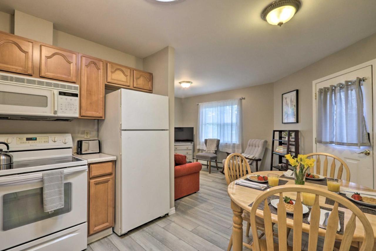 Centrally Located South Hill With Smart Tv