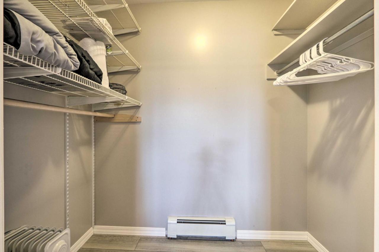 Centrally Located South Hill With Smart Tv Apartment