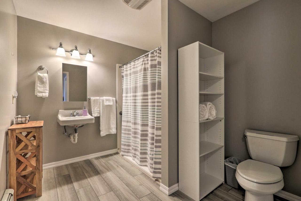 Apartment Centrally Located South Hill With Smart Tv Spokane